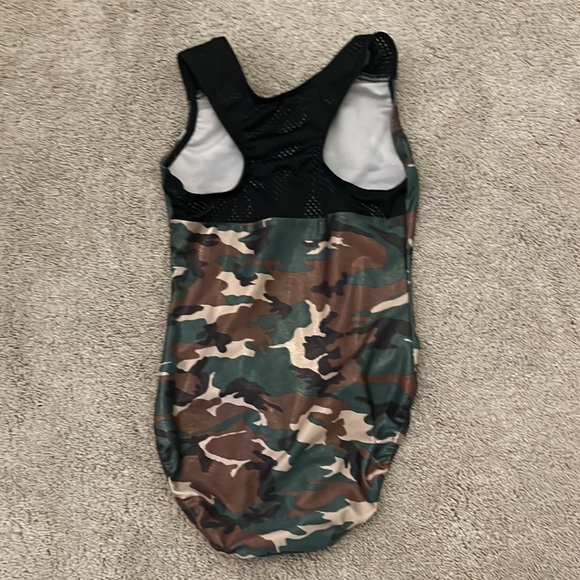 KB leotard - Picture 2 of 3